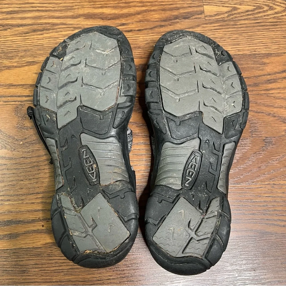 Keen Men's Newport H2 water sandals size 12